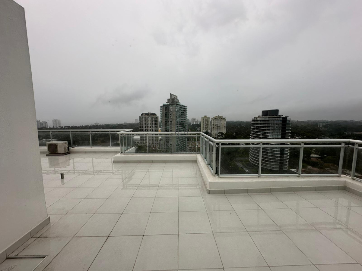 Apartamento ID.3921 - Penthouse de 3 dormitorios en venta a metros de Playa Brava