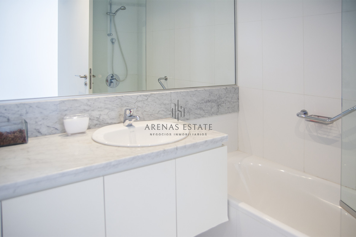 Apartamento ID.3469 - Espectacular Departamento en venta enPlaya brava frente al mar. 4 dormitorios