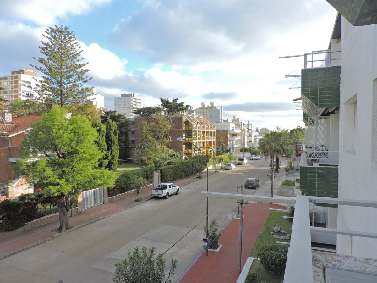 Apartamento ID.1023 - Hermoso Departamento en venta a pocos metros de playa Mansa
