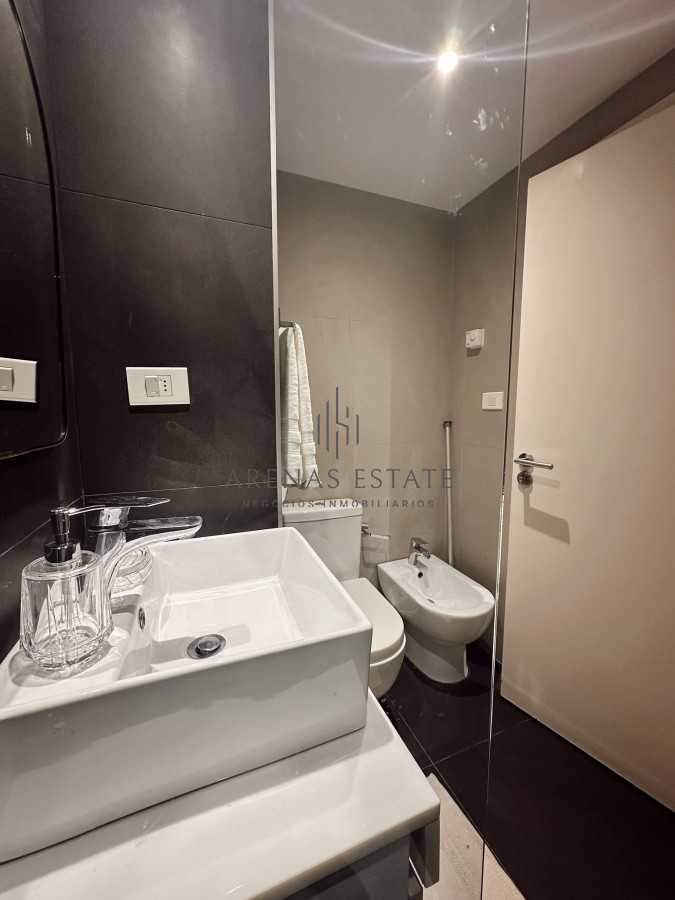 Apartamento ID.2594 - Monoambiente en Paseo de los Pocitos - A 2 cuadras de la Rambla
