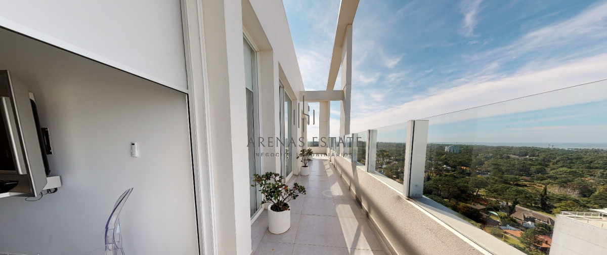 Apartamento ID.2047 - Penthouse de 3 dormitorios en venta en Torre Yoo