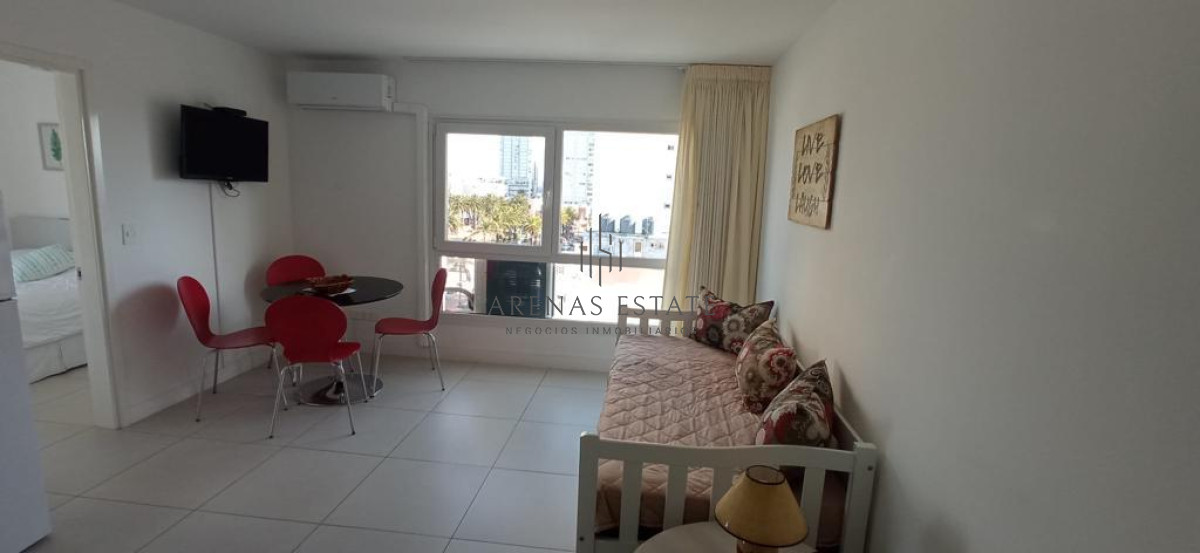 Apartamento ID.3846 - En venta y alquiler apartamento de 1 dormitorio en suite con garage, península, Punta del Este 