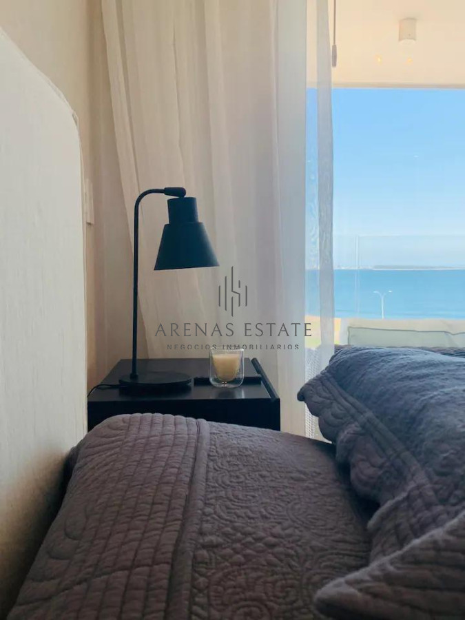 Apartamento ID.3359 - Vende apartamento con vista al mar de 3 suites, en Mansa- Punta del Este.