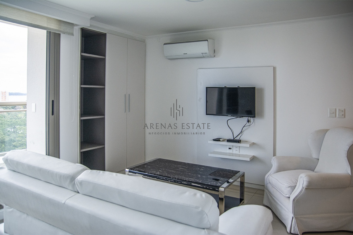 Apartamento ID.2260 - Apartamento en venta de dos dormitorios en Punta del Este 