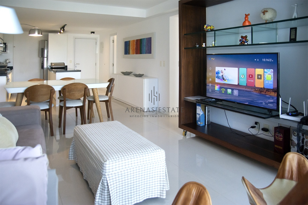 Apartamento ID.2521 - Apartamento en venta en Torre esmeralda de 3 dormitorios , en Punta del Este