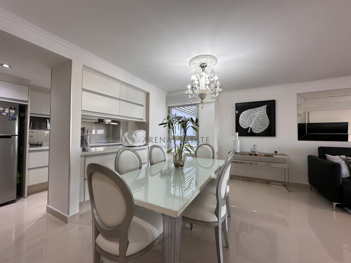 Apartamento ID.4195 - Vende apto de 2 dormitorios en Miami Boulevard ! Punta del este