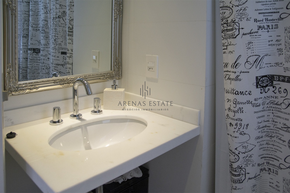 Apartamento ID.1027 - Departamento de 2 dormitorios en venta, Punta del Este