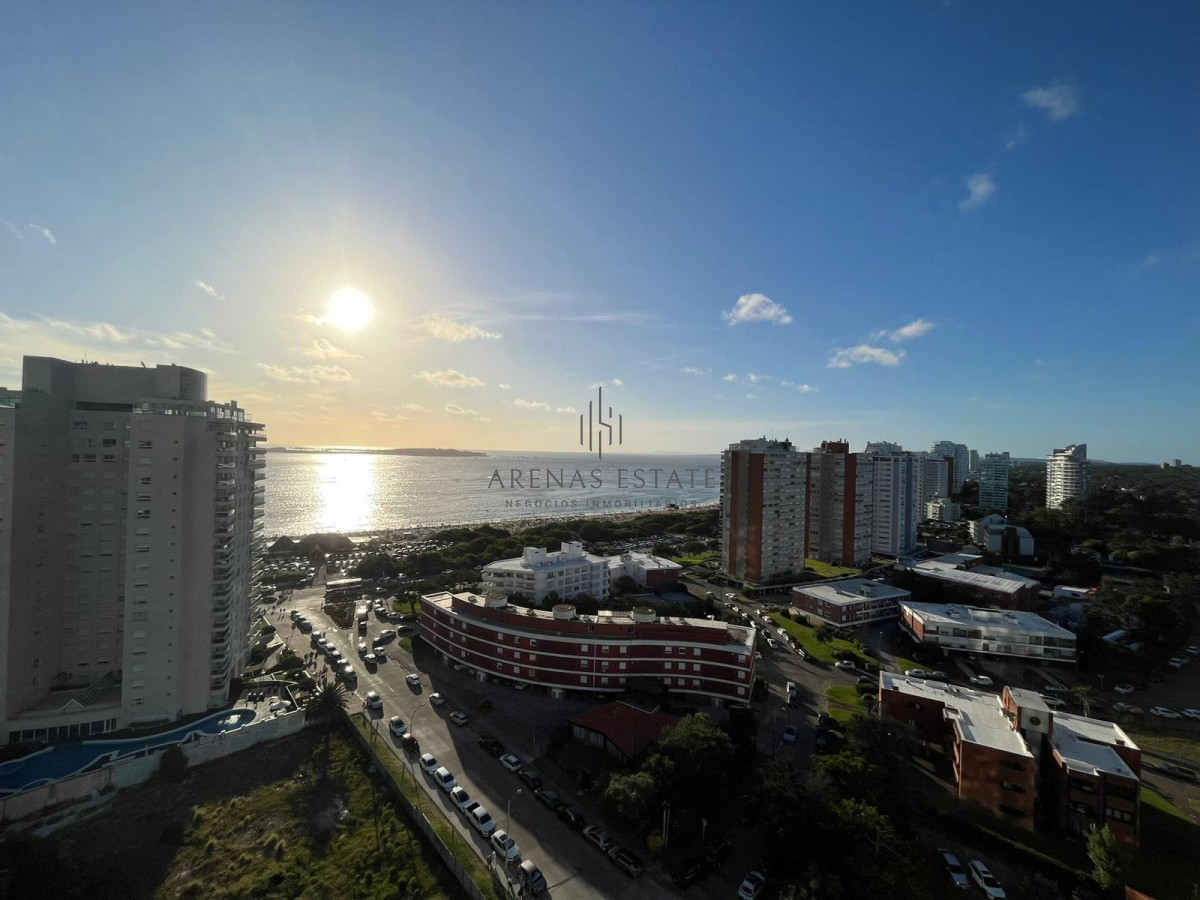 Apartamento ID.3473 - Apartamento  en Venta de 3 dormitorio en Playa Mansa , Torre Miami Boulevard