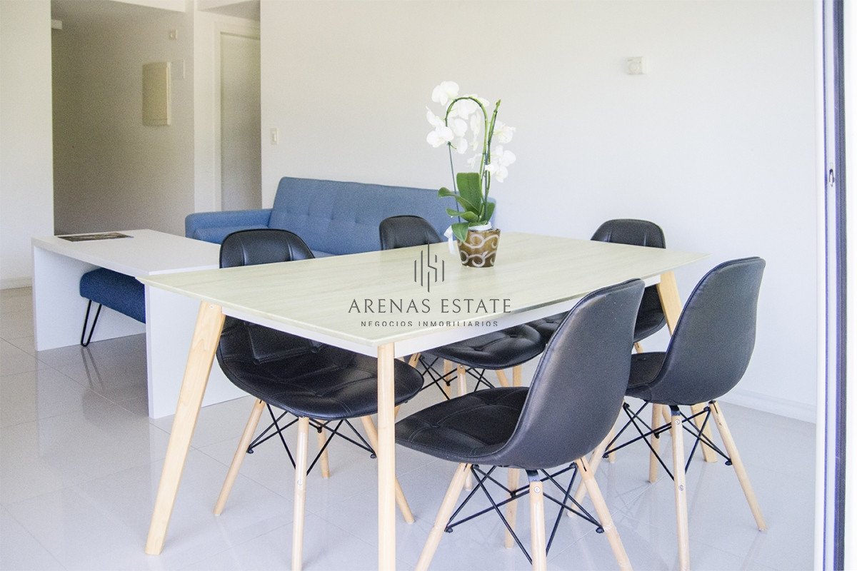 Apartamento ID.2542 - Espectacular departamento duplex a pasos del mar . 3 dormitorios en venta