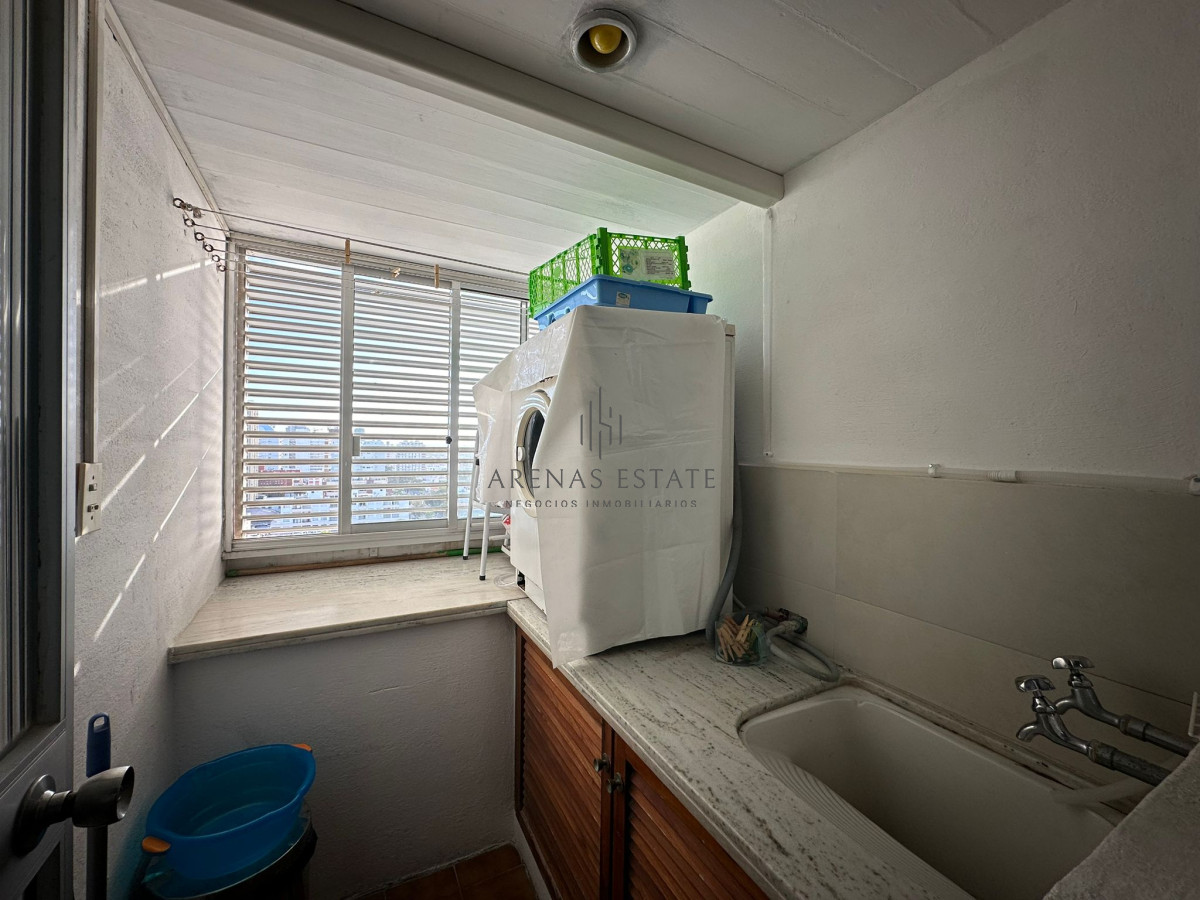 Apartamento ID.3791 - Vende apartamento de 3 dormitorios en Torre Gattas, Punta del Este 