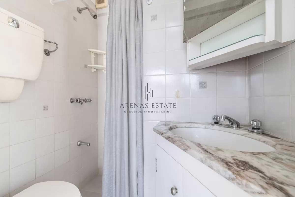 Apartamento ID.2229 - Vende excelente departamento 3 dormitorios en Tunquelen , Playa Mansa, Punta del este