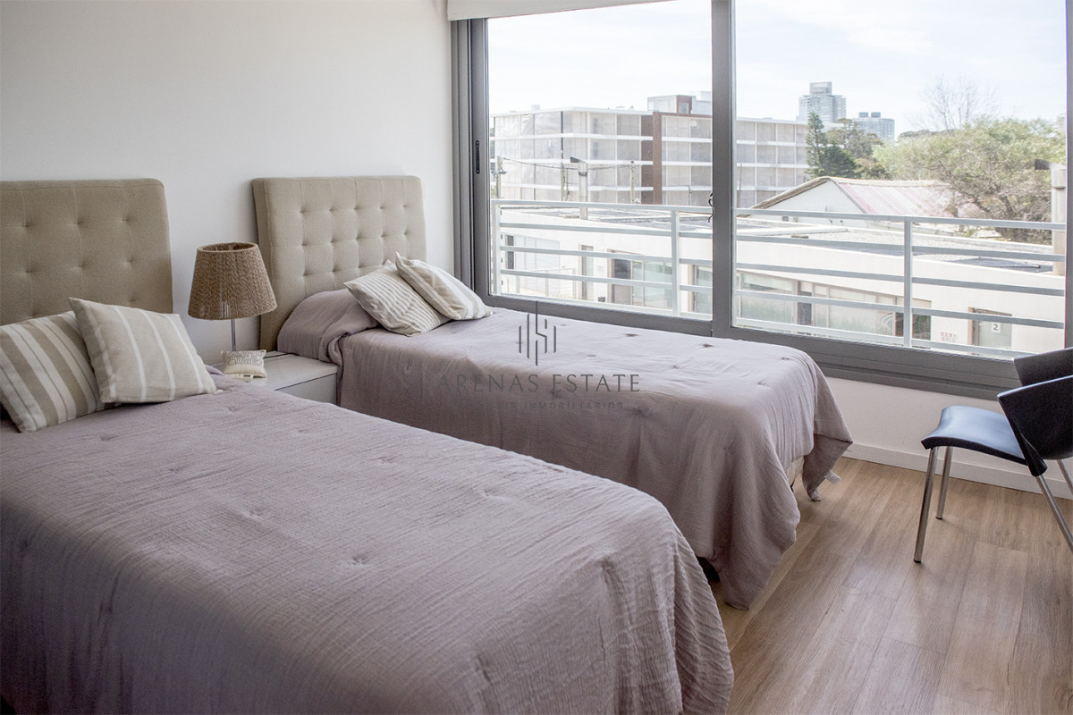 Apartamento ID.4040 - Vende apartamento en Alexander Boulevard de 2 dormitorios.