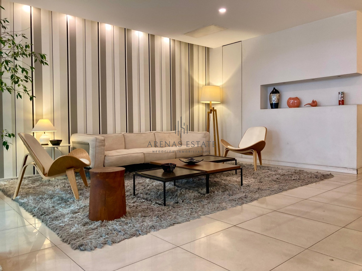 Apartamento ID.2594 - Monoambiente en Paseo de los Pocitos - A 2 cuadras de la Rambla