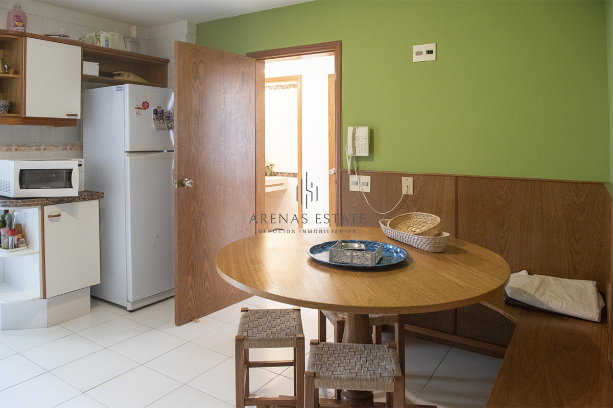 Apartamento ID.3794 - Vende departamento de 3 dormitorios en Ocean Tower, Punta del Este 