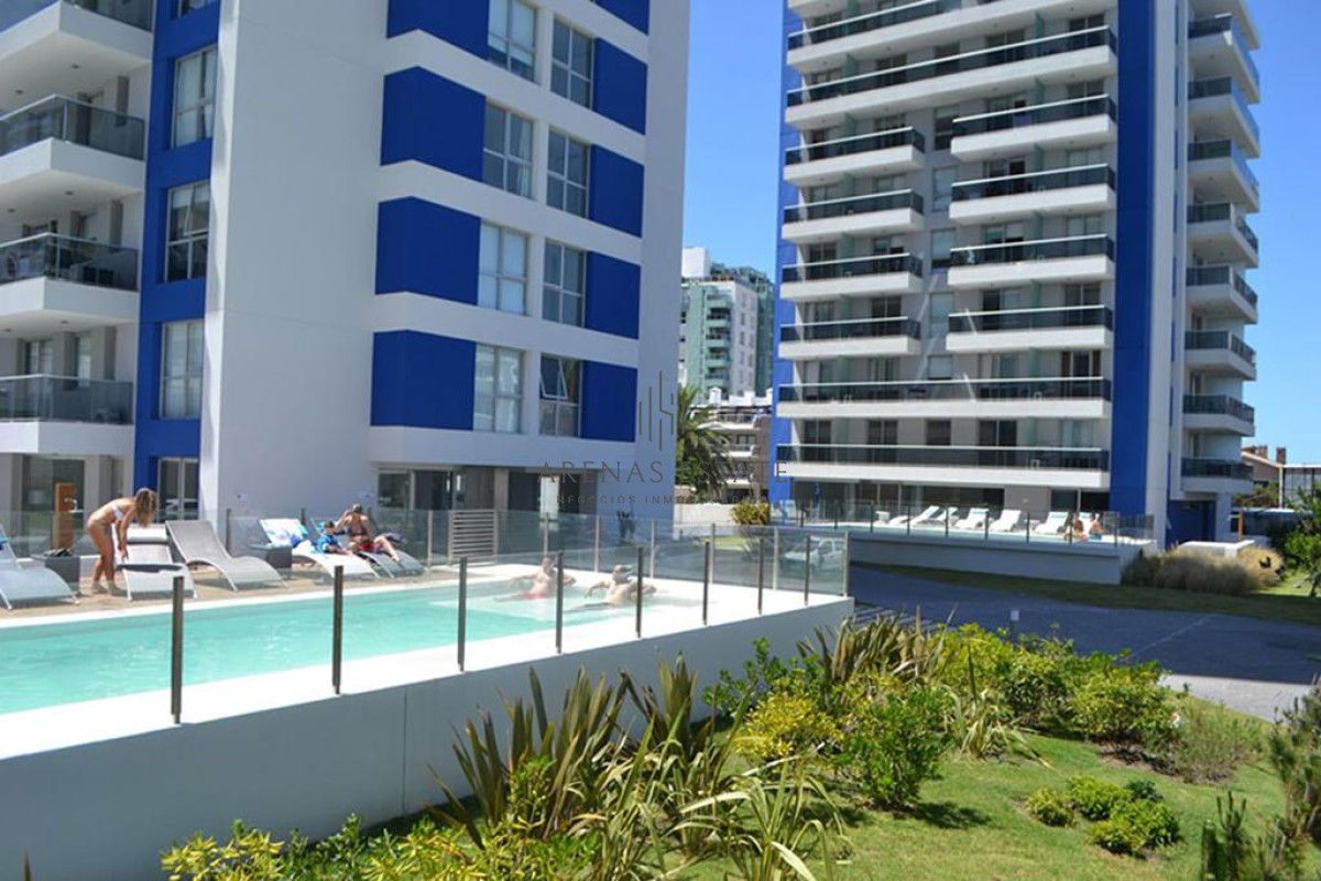 Apartamento ID.2735 - Apartamento en venta de dos dormitorios en Punta del Este