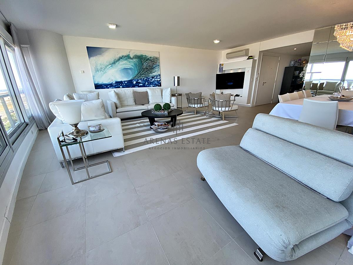 Apartamento ID.3468 - Espectacular planta en Le Parc 2, en Venta