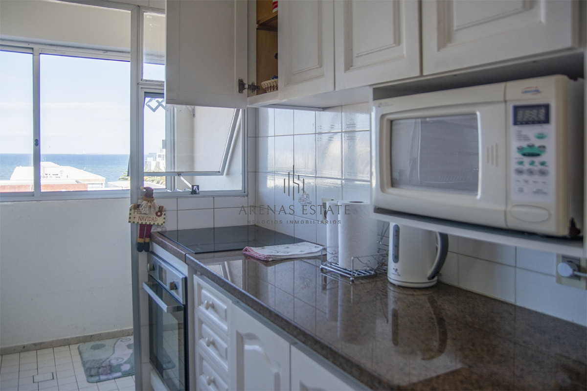 Apartamento ID.1895 - PORTO MARE , PUERTO , Penthouse duplex de 3 dormitorios en venta. Departamento con parrillero. 