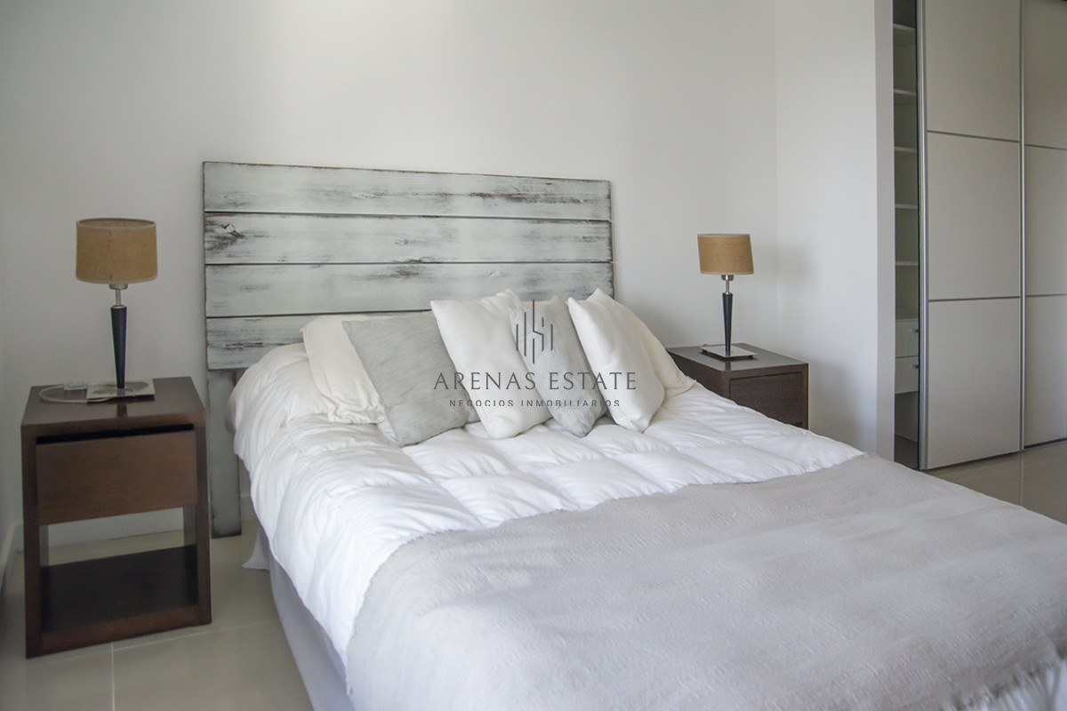 Apartamento ID.2528 - Excelente departamento en venta, 3 dormitroios. Punta del Este