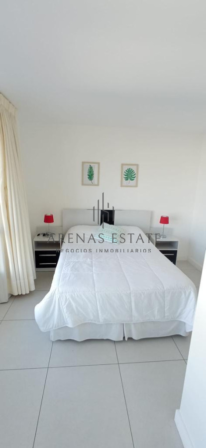 Apartamento ID.3846 - En venta y alquiler apartamento de 1 dormitorio en suite con garage, península, Punta del Este 