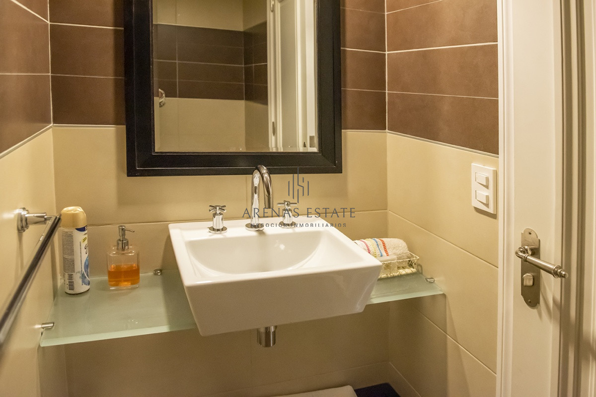 Apartamento ID.3376 - Apartamento de 2 dormitorios en Torre Imperiale , Punta del este , Playa Brava 
