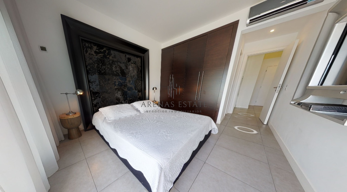 Apartamento ID.2047 - Penthouse de 3 dormitorios en venta en Torre Yoo