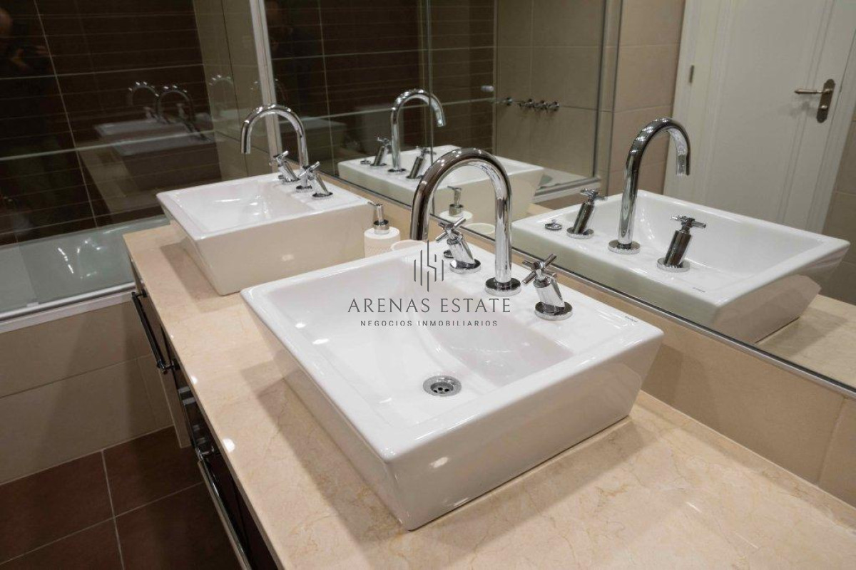 Apartamento ID.2531 - Hermoso Departamento de 2 dormitorios en venta en Torre Imperiale.