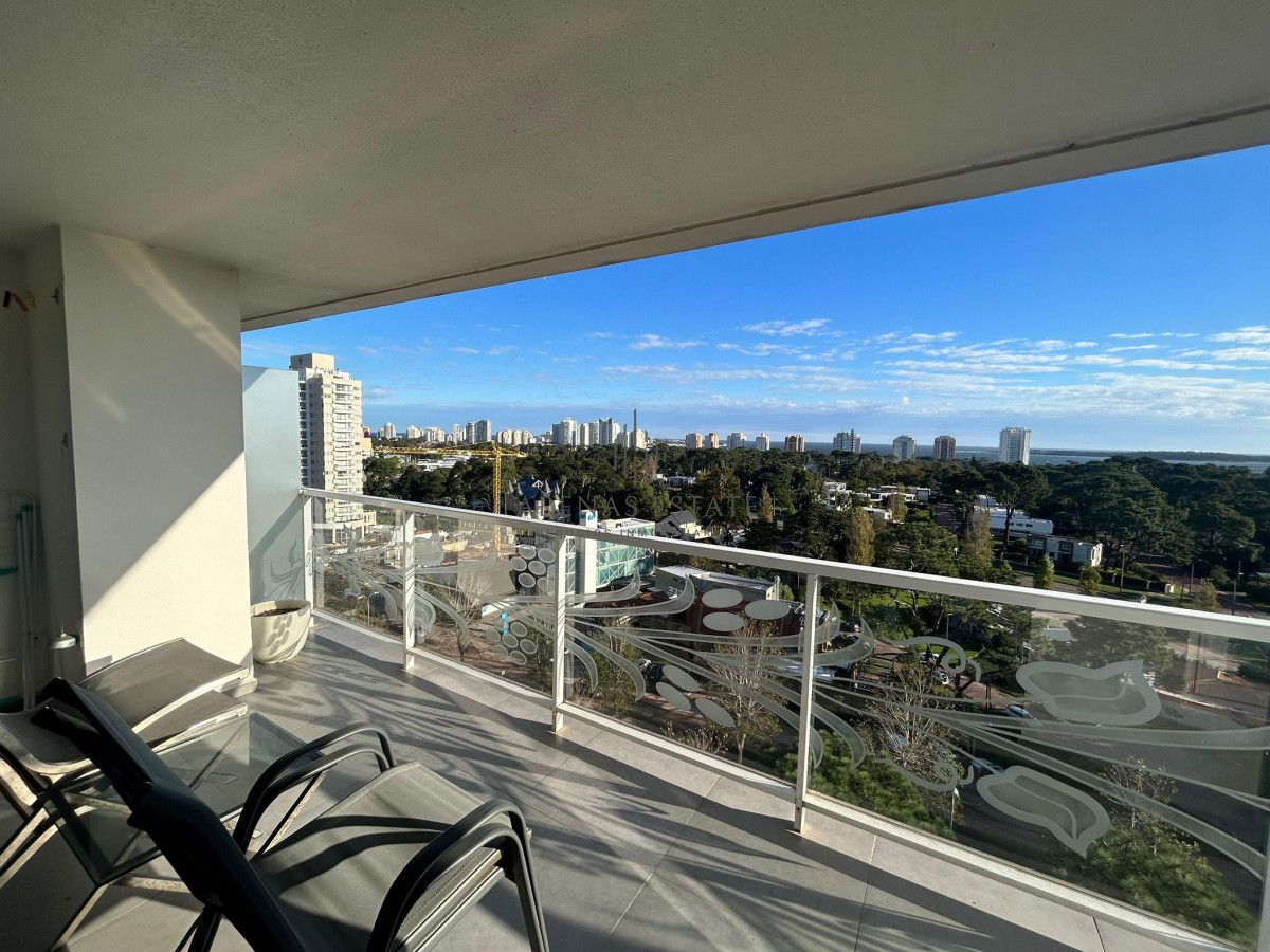 Apartamento ID.3151 - Apartamento en Venta de 2 dormitorios en Av. Roosevelt , Punta del este 