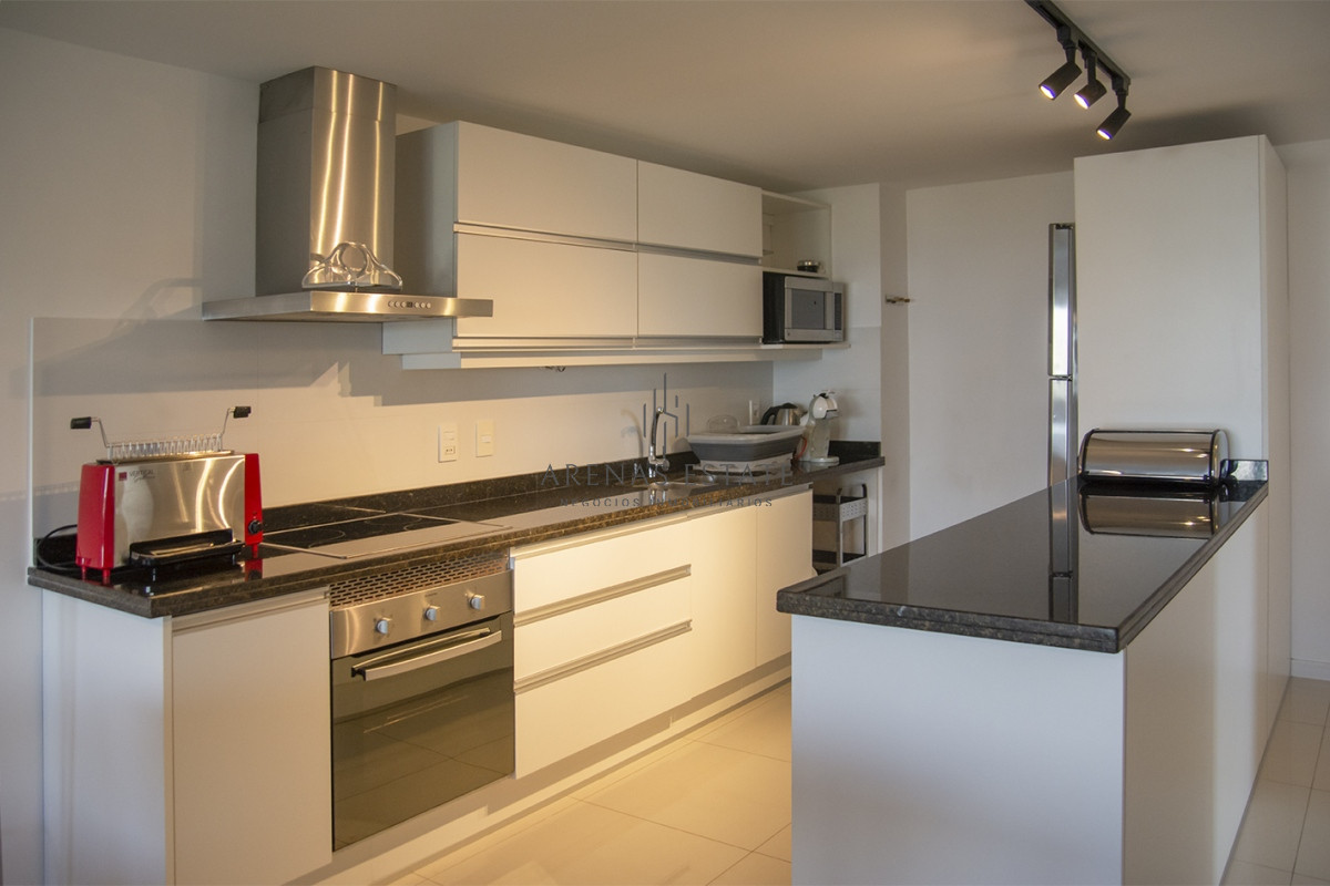 Apartamento ID.2521 - Apartamento en venta en Torre esmeralda de 3 dormitorios , en Punta del Este