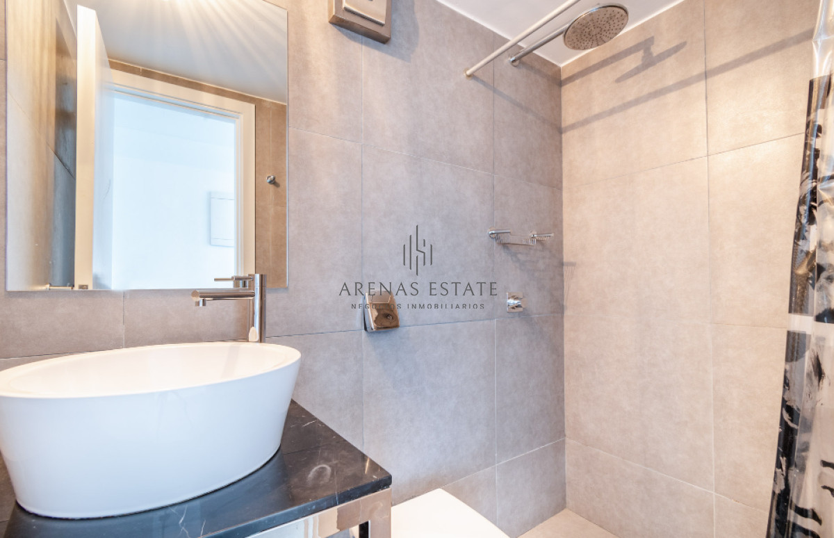 Apartamento ID.3282 - Vende apartamento con vista al mar de 2 dormitorios en Roosevelt, Punta del Este.