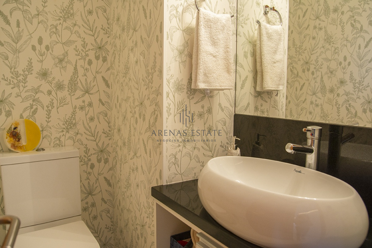 Apartamento ID.2146 - Oportunidad en playa mansa, finamente decorado. Sunrise Tower