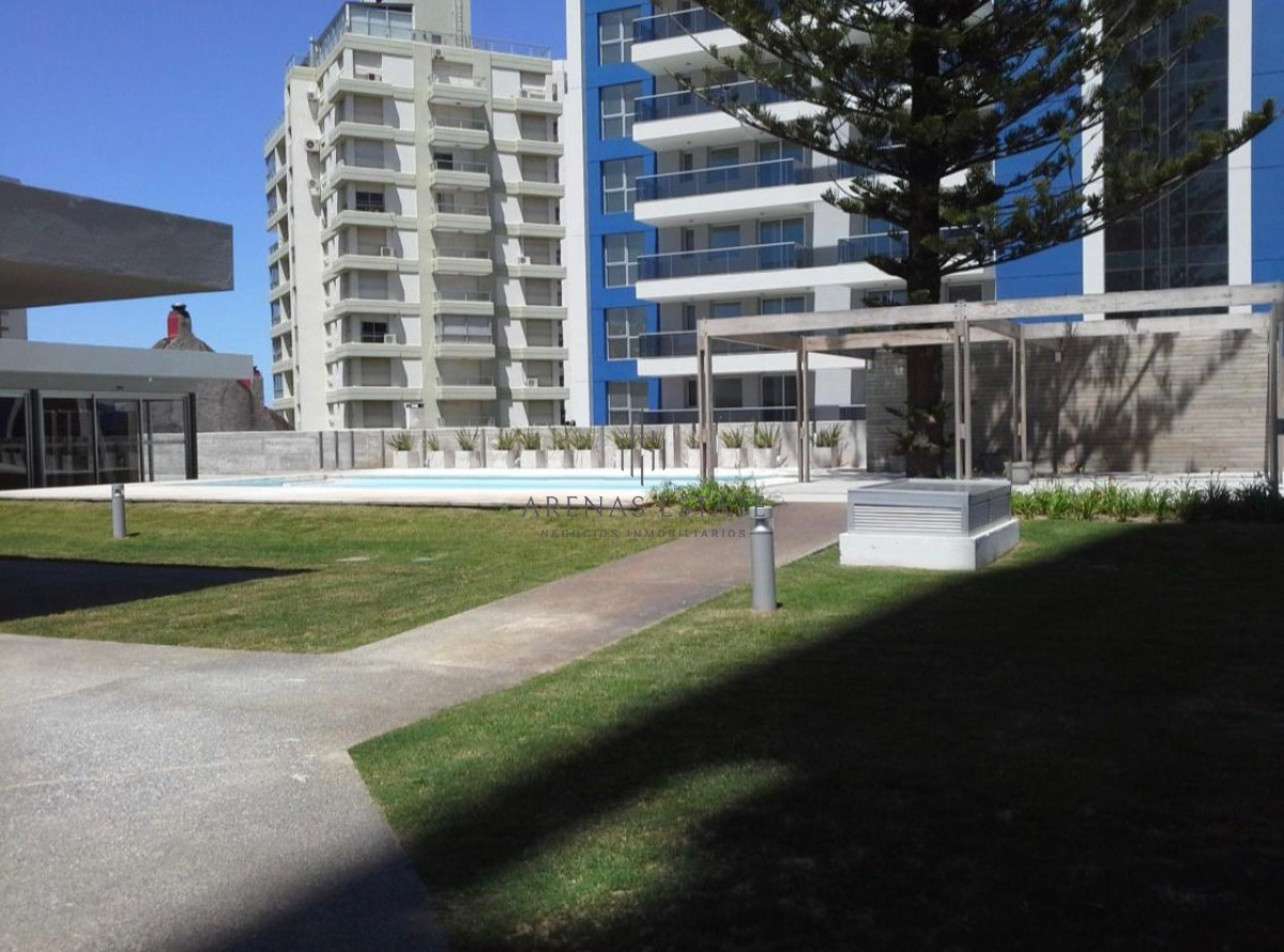 Apartamento ID.2527 - Departamento de 3 dormitorios en Edificio Forest Tower  , Punta del Este 
