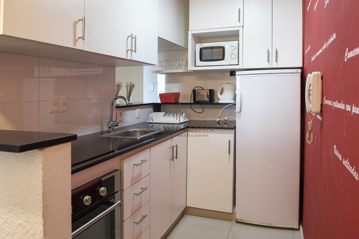 Apartamento ID.4014 - Apartamento en Venta de 2 dormitorios en Edificio Panorama , Punta del este 