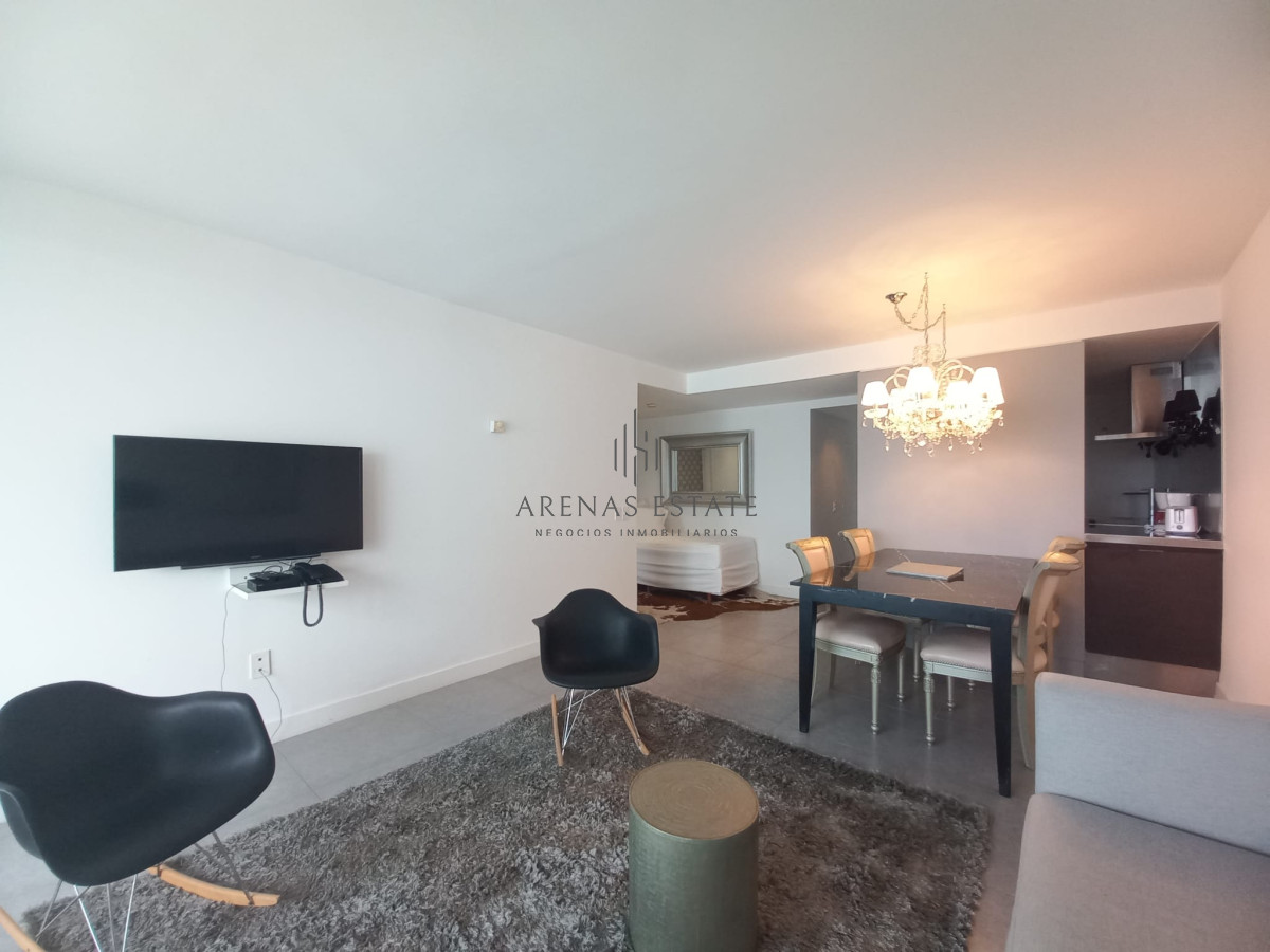Apartamento ID.1386 - En torre con estilo unico, a pasos de Punta Shoping 1 dormitorio y medio en venta. Torre Yoo
