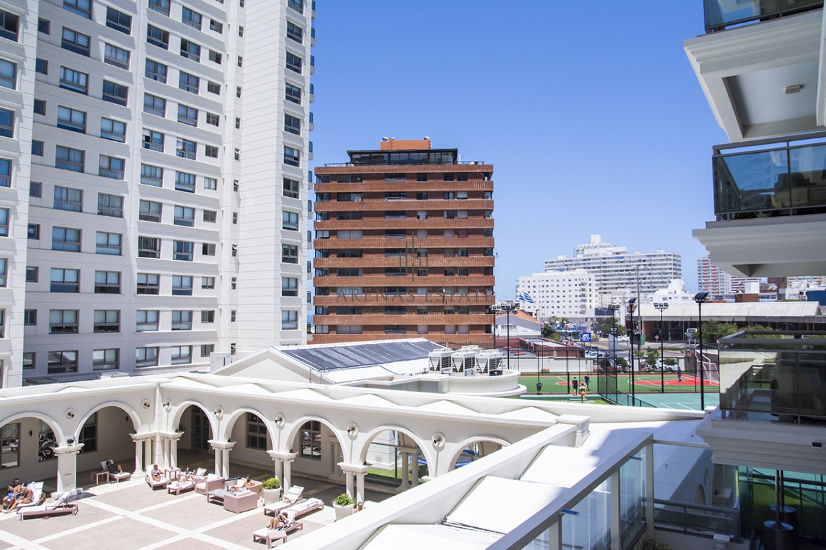 Apartamento ID.3686 - Departamento en venta con amplios dormitorios. Torre Imperiale.