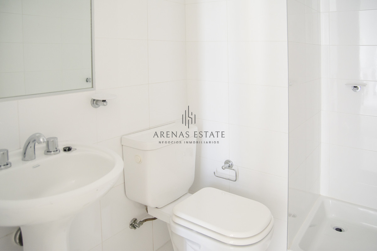 Apartamento ID.3645 - Le Parc Punta del Este, torre de categoría frente al mar.