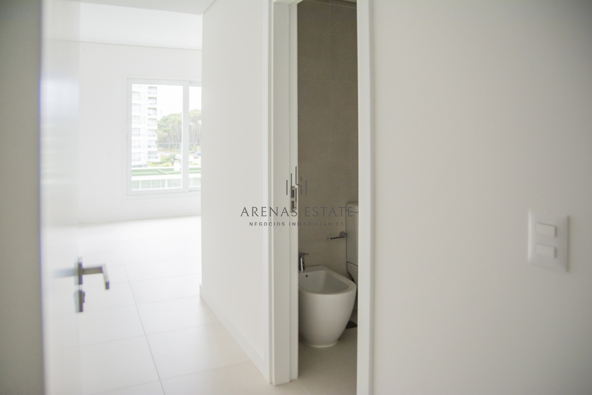 Apartamento ID.4210 - Vistas panoramicas de Playa Brava, Departamento de 3 dormitorios en venta. Torre Le Parc