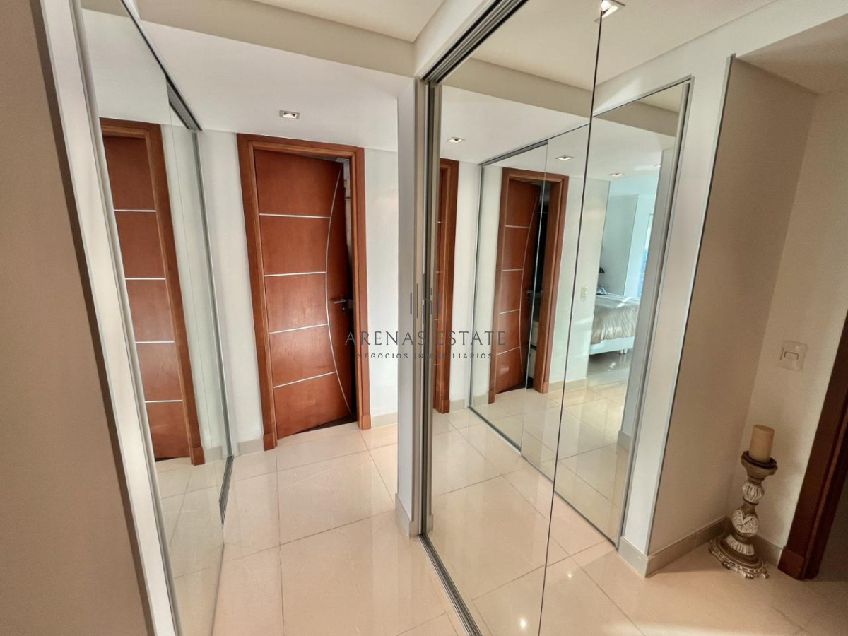Apartamento ID.3473 - Apartamento  en Venta de 3 dormitorio en Playa Mansa , Torre Miami Boulevard