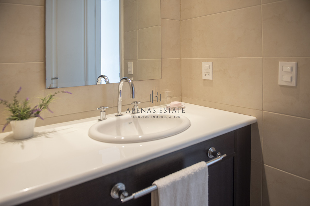 Apartamento ID.3684 - Hermoso Pent-house en torre Imperiale ,venta en zona de la Brava.