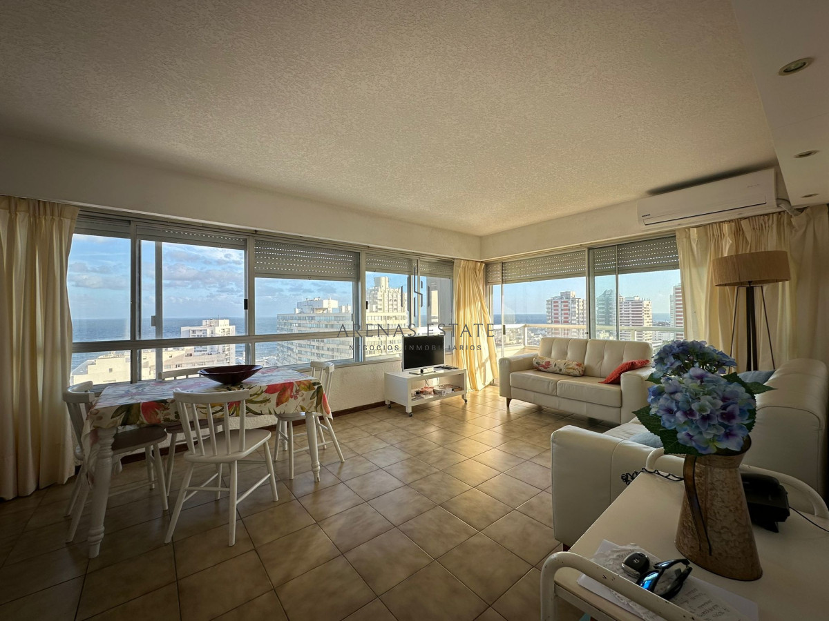 Apartamento ID.3791 - Vende apartamento de 3 dormitorios en Torre Gattas, Punta del Este 