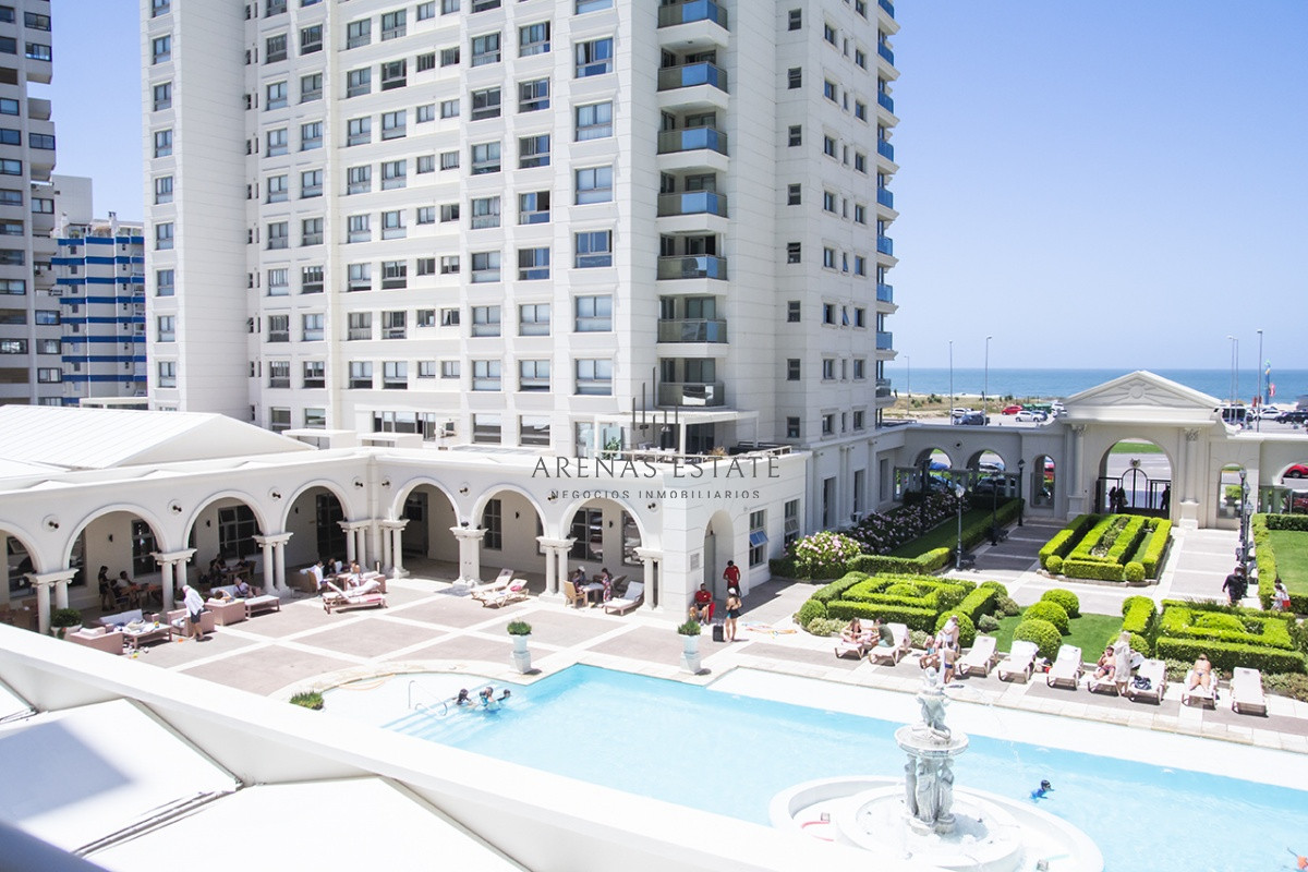 Apartamento ID.3686 - Departamento en venta con amplios dormitorios. Torre Imperiale.