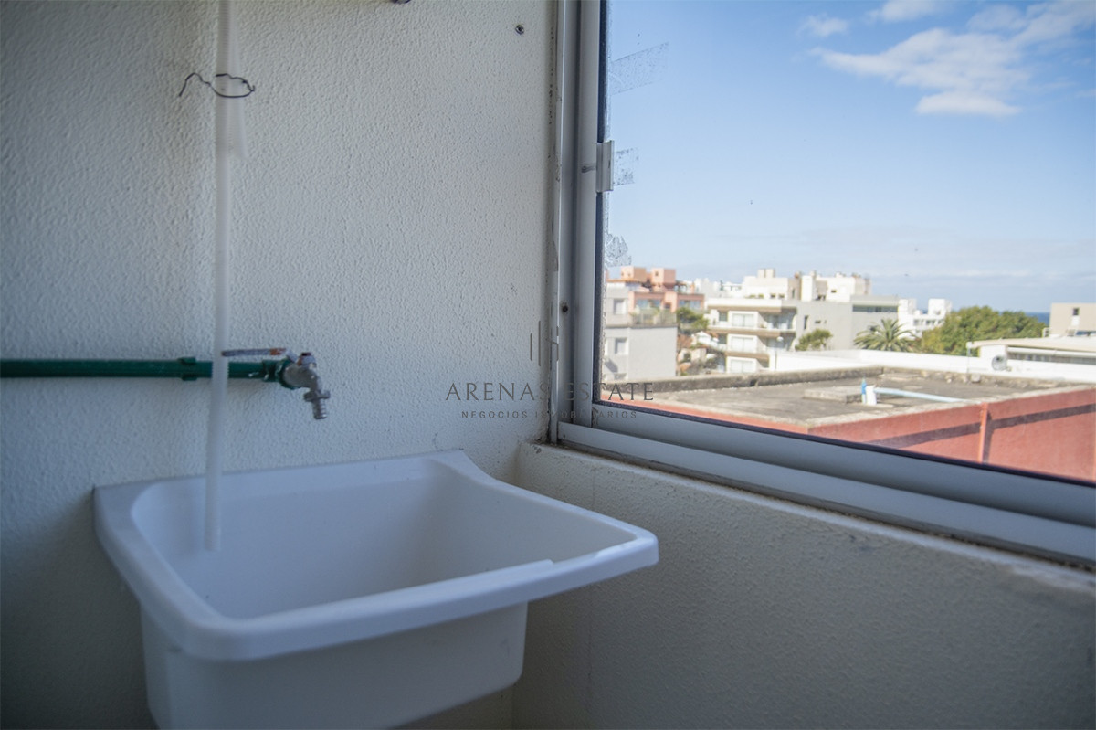 Apartamento ID.1895 - PORTO MARE , PUERTO , Penthouse duplex de 3 dormitorios en venta. Departamento con parrillero. 