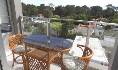 En venta gran departamento de 1 dormitorio en Roosevelt Punta del Este.