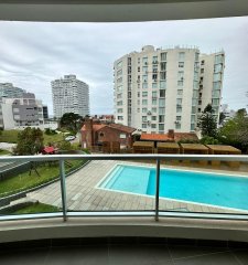 Departamento de 2 dormitorios en venta en Torre Wind. Punta del este