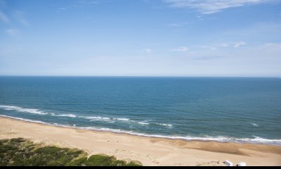 Departamento d 3 dormitoios + dependencia en venta en Playa Brava