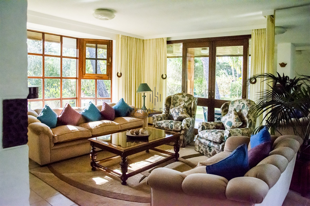 Casa ID.2844 - Casa en venta de 5 dormitorios en San Rafael , Punta del este 