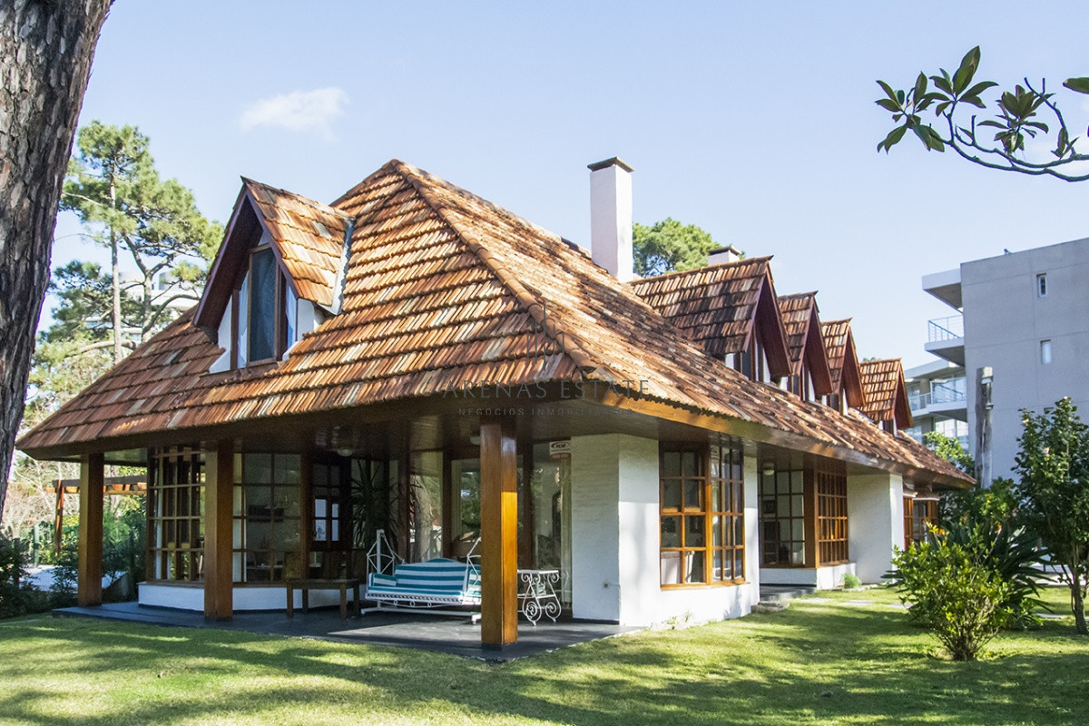 Casa ID.2844 - Casa en venta de 5 dormitorios en San Rafael , Punta del este 