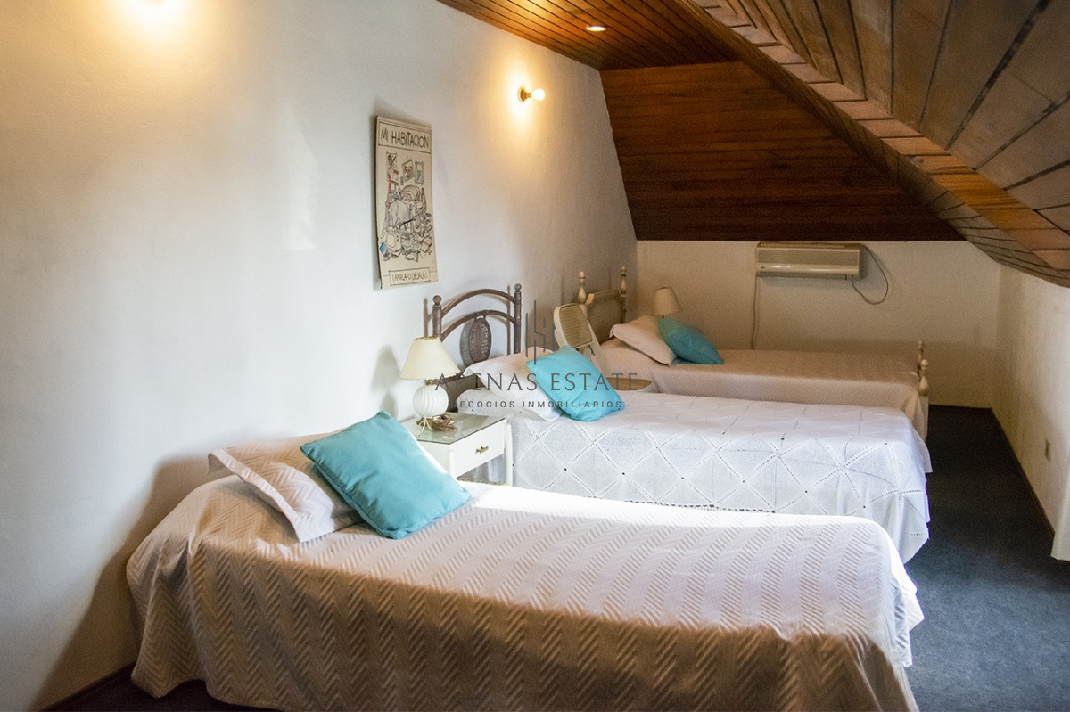 Casa ID.2844 - Casa en venta de 5 dormitorios en San Rafael , Punta del este 