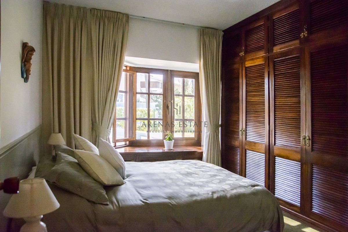 Casa ID.2844 - Casa en venta de 5 dormitorios en San Rafael , Punta del este 