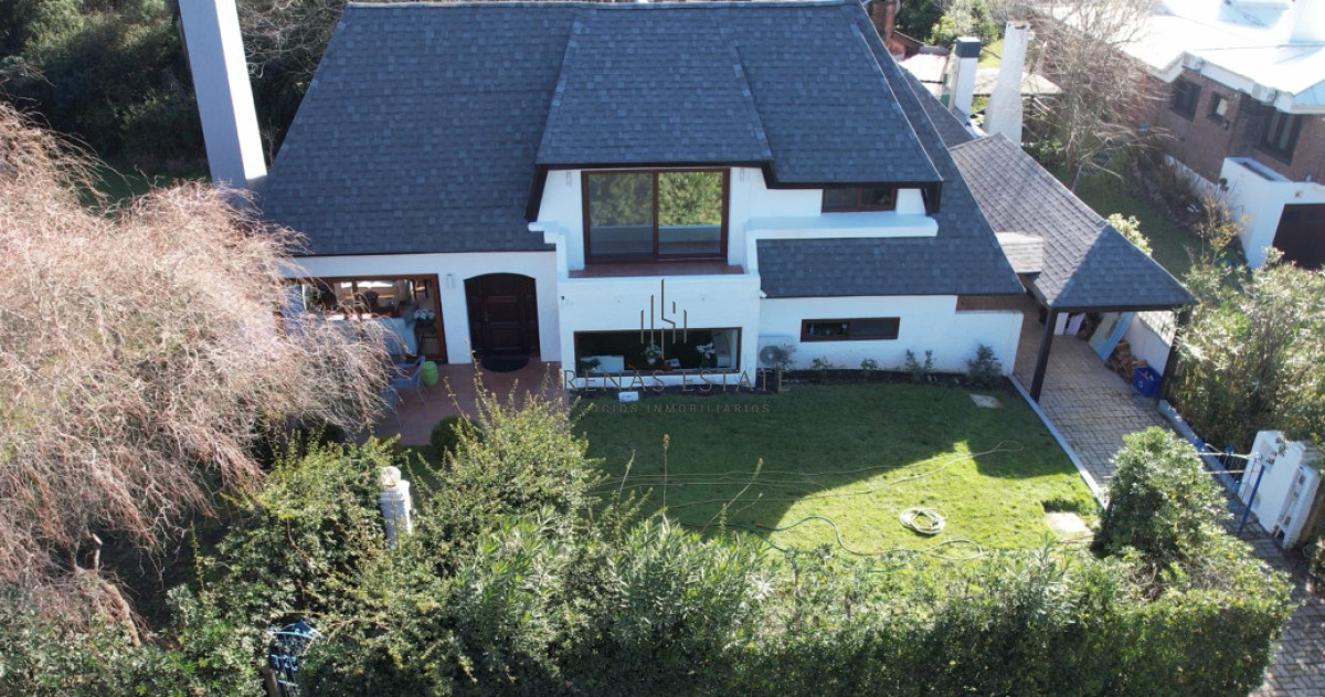 Casa ID.4632 - En venta casa de 3 dormitorios en Maldonado