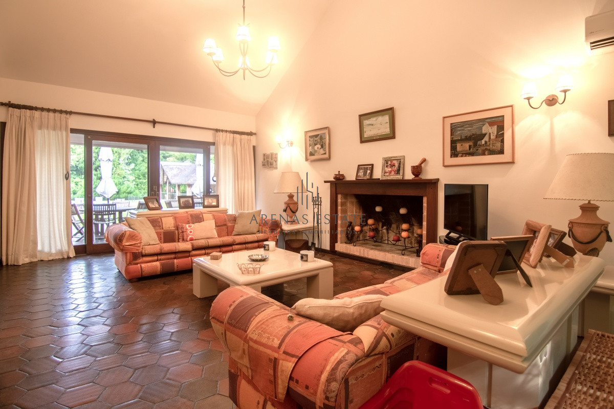 Casa ID.2872 - Espectacular chalet de gran tamaño, zona del Golf.